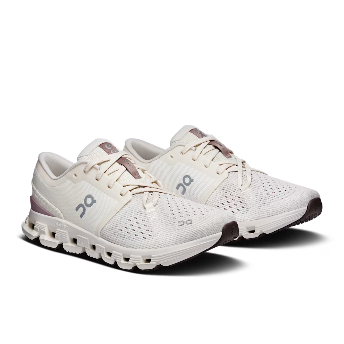On Women's Cloud X 4