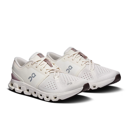 On Women's Cloud X 4