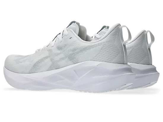 Asics Men's Novablast 5