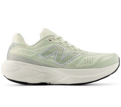 New Balance Women's 880 15