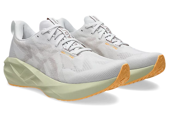 ASICS NOVABLAST 5