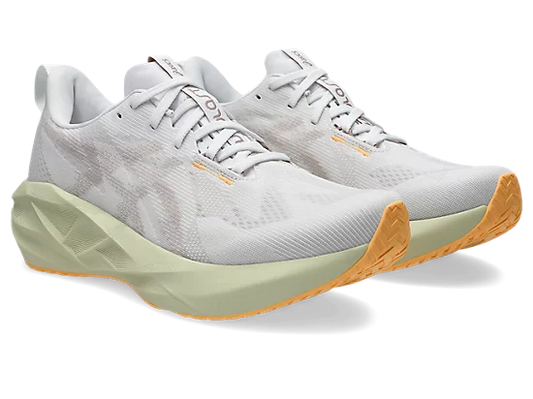 ASICS NOVABLAST 5