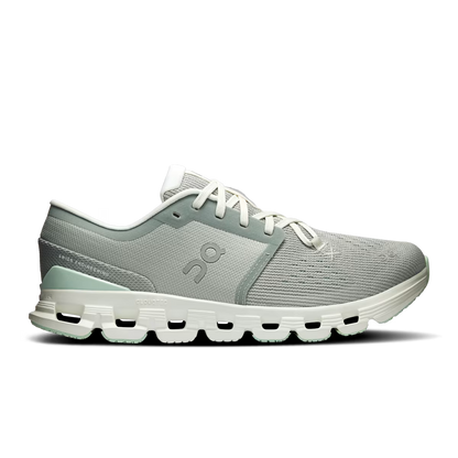 On Women's Cloud X 4