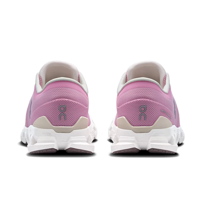 On Women's Cloud X 4