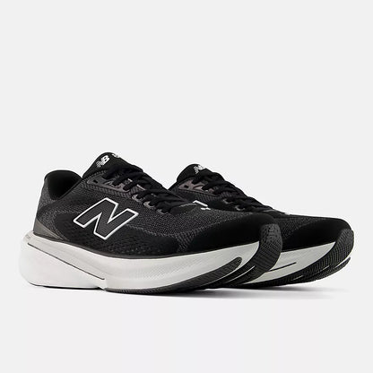 New Balance Men's 860V15