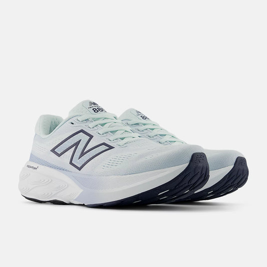New Balance Women's 880 15
