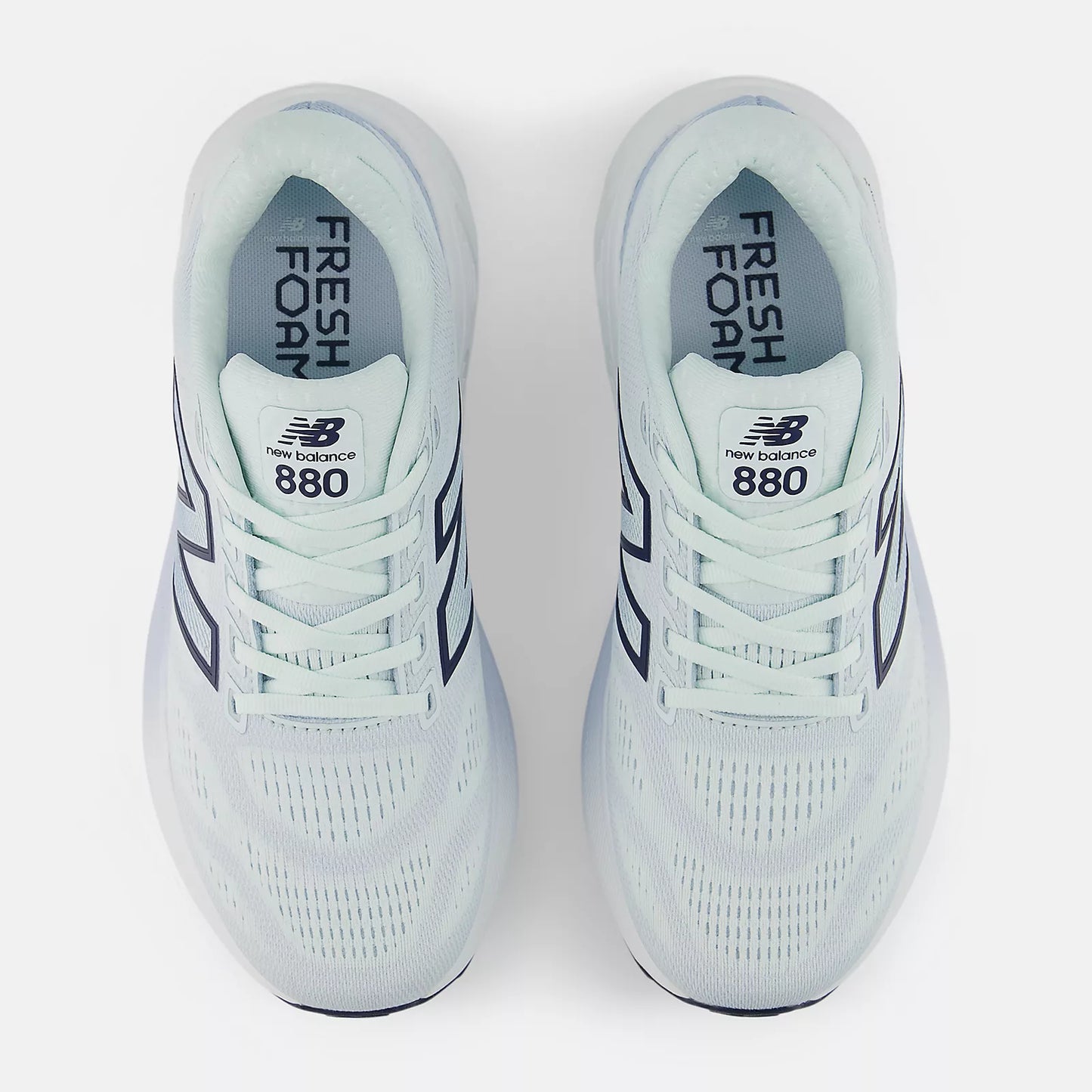 New Balance Women's 880 15