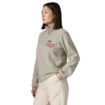 Patagonia Women's LW Synch Snap-T P/O - side view