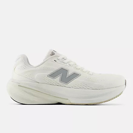 New Balance Women's 860 V15