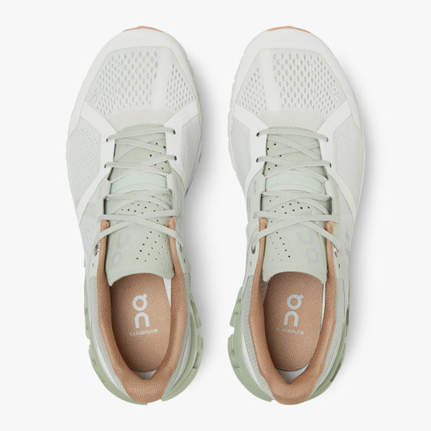 top view of The Women's On Cloudflow running shoes in the colour aloe/white